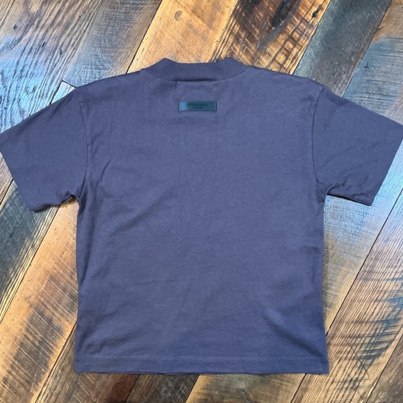 Fear of God Essentials T-Shirt Chocolate Brown Size M - Picture 3 of 9